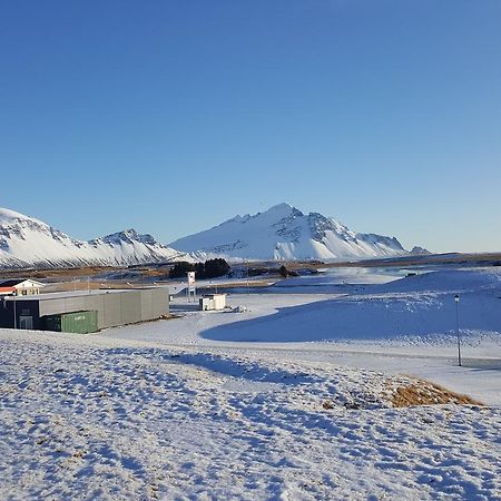 Ferienwohnung Hvita Husith, Kirkjubraut 48 Höfn Exterior foto