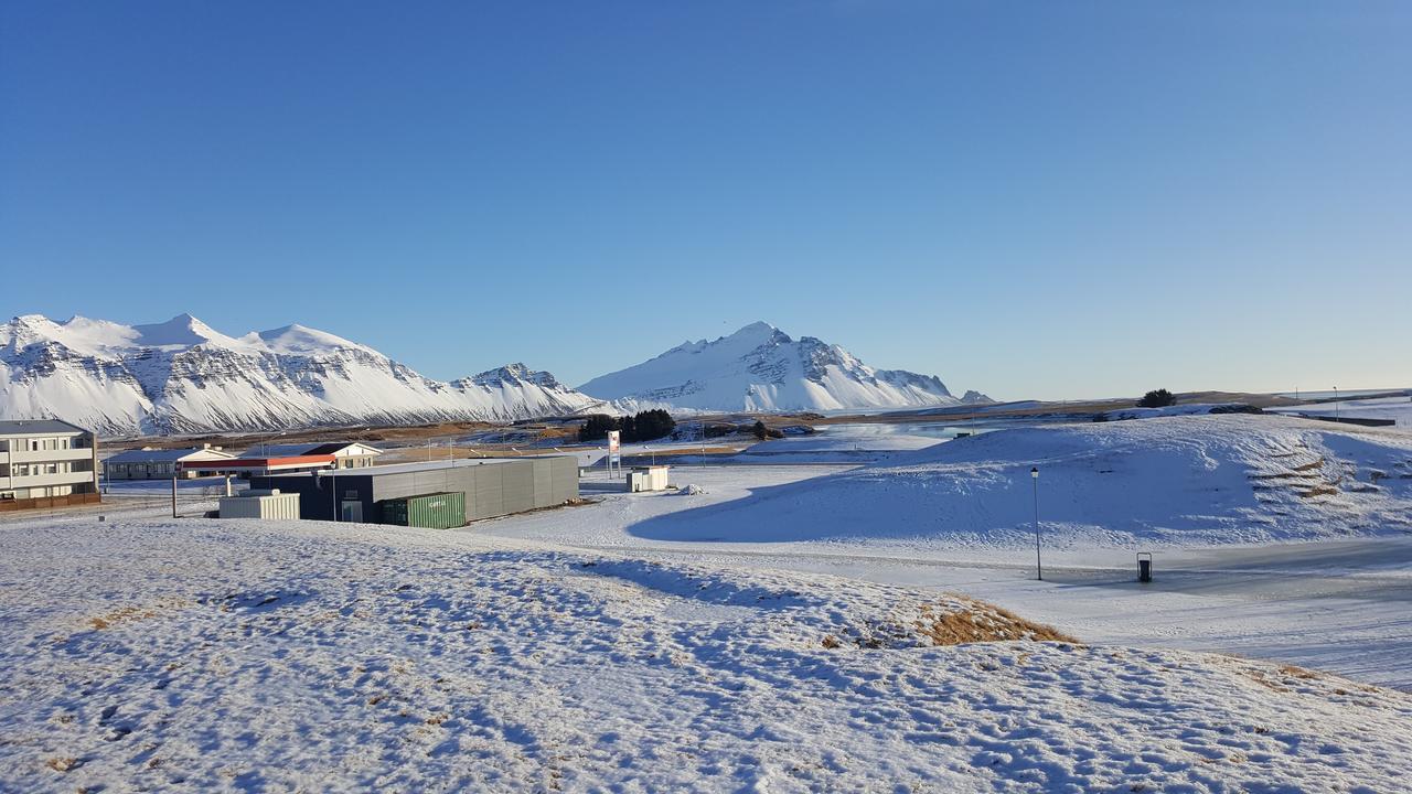 Ferienwohnung Hvita Husith, Kirkjubraut 48 Höfn Exterior foto